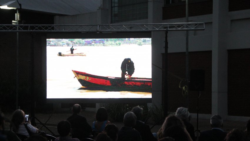Se proyectó durante la presentación la segunda parte del documental "Bajo Río".