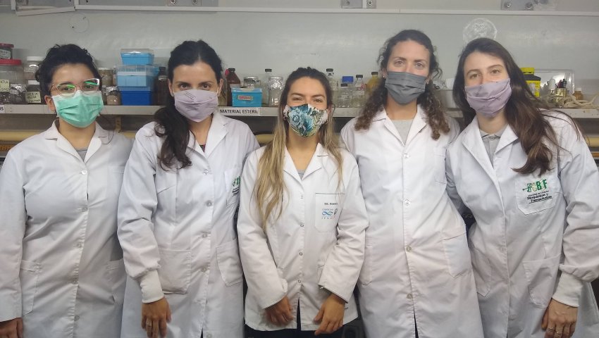 El grupo de trabajo: Camila Ponce de León, Rocío Meini, Laureana Guerra, Evangelina Nosetto y Natasha Melnichuk.