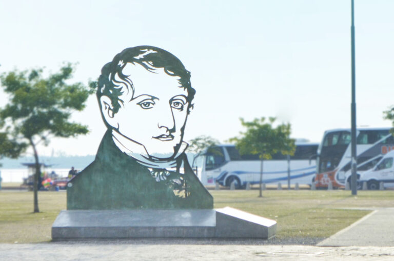 Busto de Belgrano en el Monumento Nacional de la Bandera