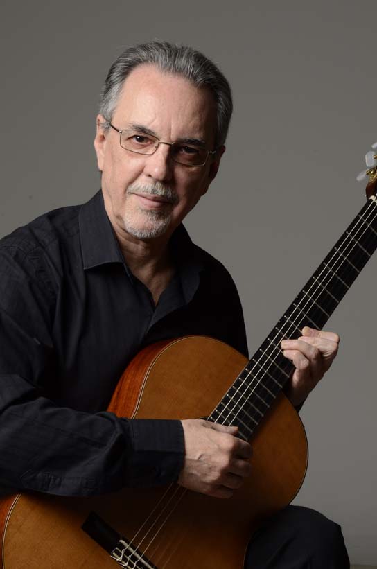 Eduardo Fernández en concierto - Universidad Nacional de Rosario