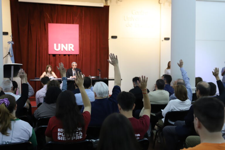Lee más sobre el artículo Se reunió el Consejo Superior