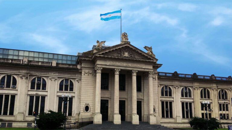 Lee más sobre el artículo Convocatoria Licitación Pública N° 1/2025 – Obra “Plataforma de Estudios Ambientales – Facultad de Ciencias Médicas”