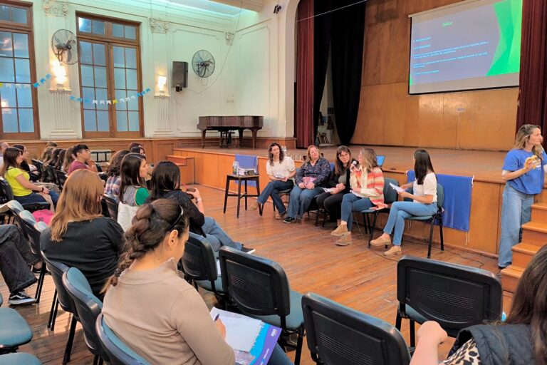 Lee más sobre el artículo Cómo enseñar la historia propia