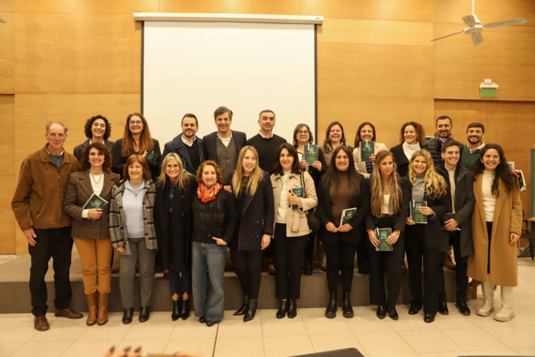 Lee más sobre el artículo Más graduados del Programa Regresar