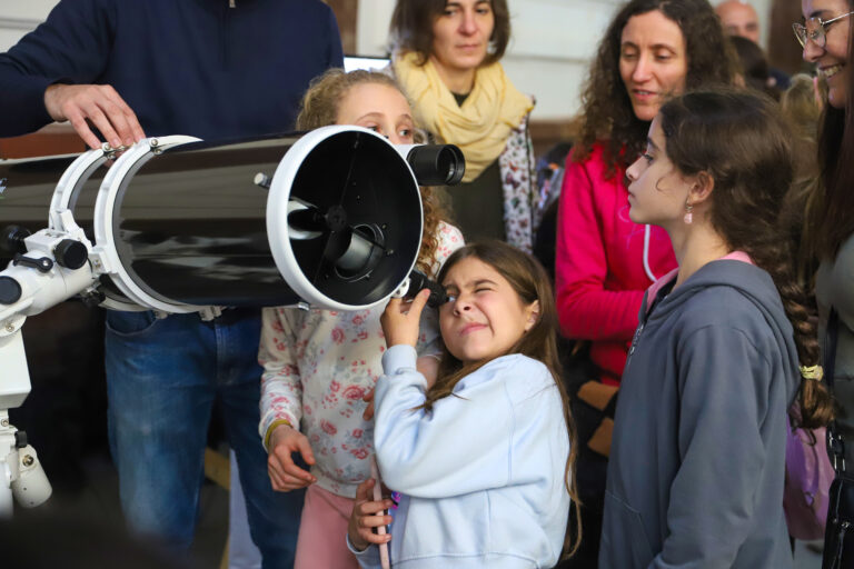 Lee más sobre el artículo Un año más apostando a la ciencia pública