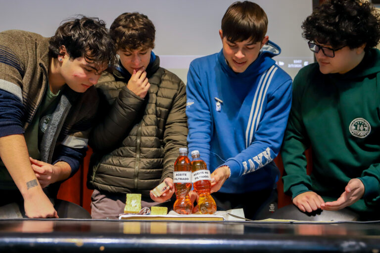 Lee más sobre el artículo La semifinal de Emprende U se juega en UNR