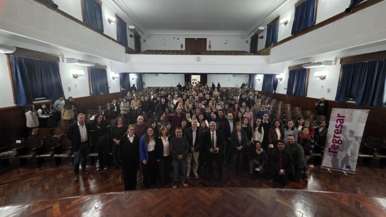 Lee más sobre el artículo 1600 estudiantes se sumaron al rEGRESAR