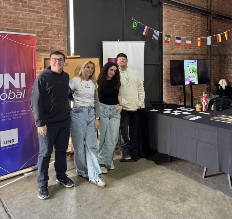 Lee más sobre el artículo El Área de Internacionalización participó de la Expo Carreras UNR 2026